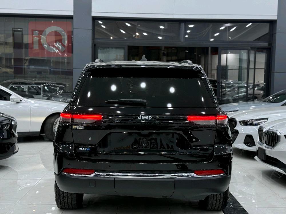 جيب جراند شيروكي